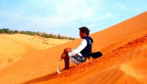 sand-borading-in-red-dunes-mui-ne-vietnam